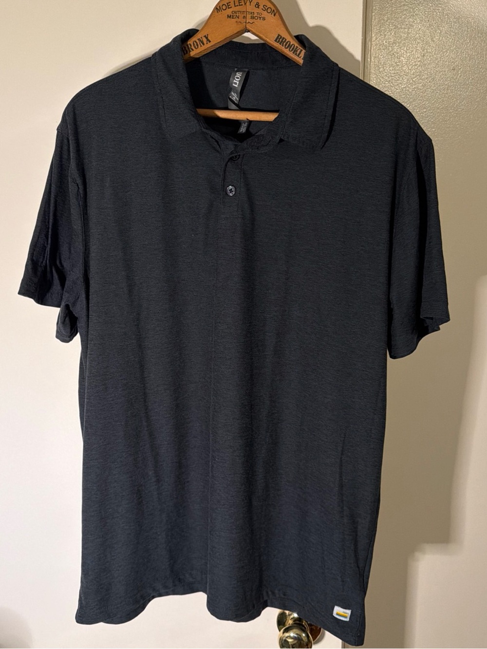Vuori Strato Tech Polo Shirt Men’s Large Charcoal Knit Performance Stretch V188